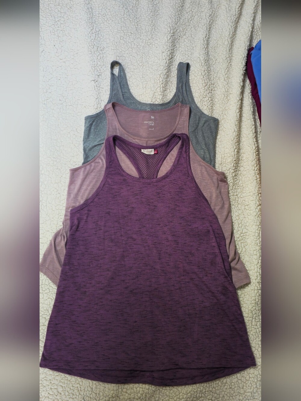 3 Ladies Tank Tops XL